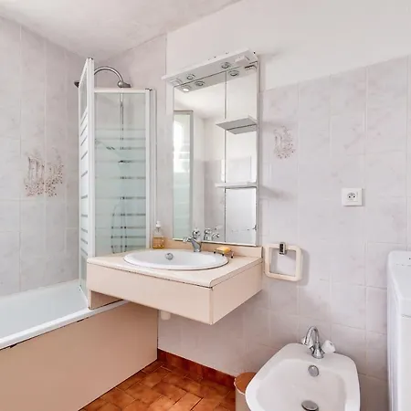 Tatil Evi - 450m De La *